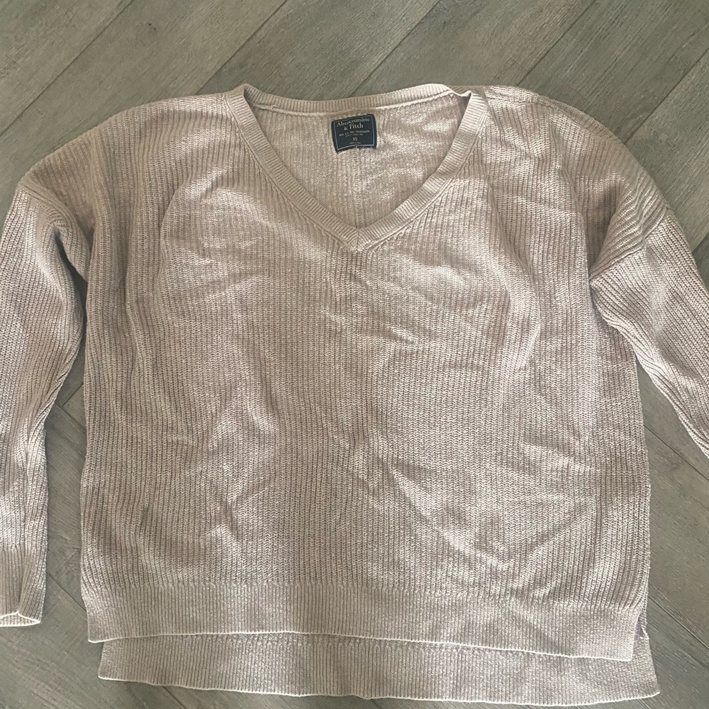 Abercrombie & Fitch V-Neck Sweater - Light Tan